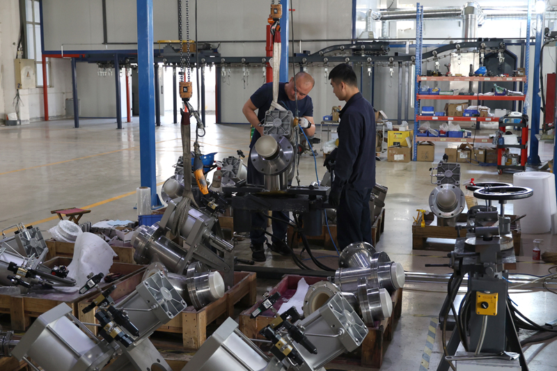 Valve assembly at KOWOV