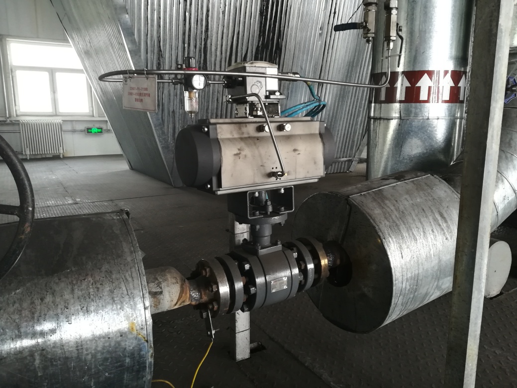 Ceramic valve installed in a coal-gasification process line